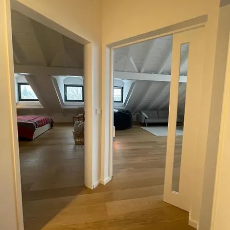 Gemuetliches Loft Lägenhet Geretsried